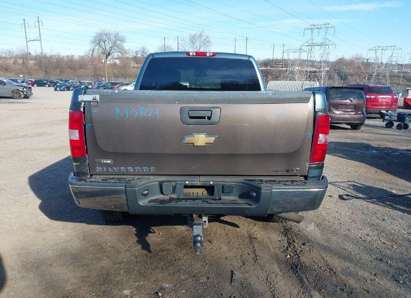 Photo 16 of 2011 Chevrolet Silverado 1500 LT (VIN 1GCRKSE37BZ106539)