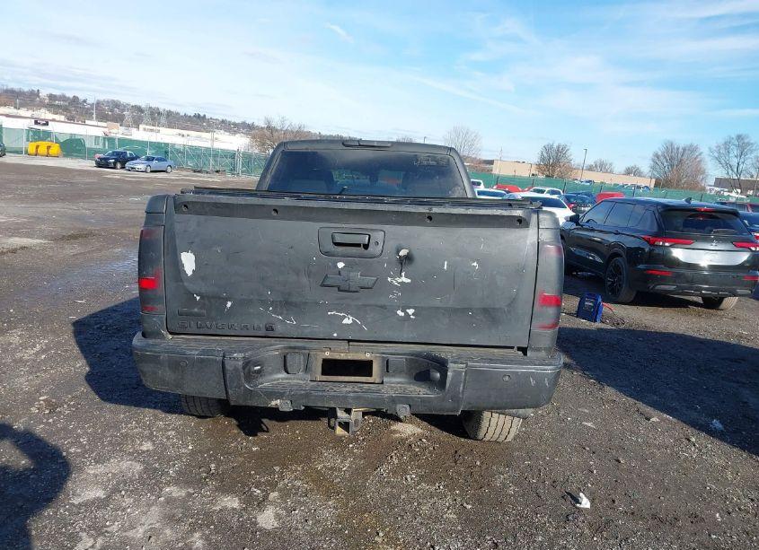 Photo 16 of 2011 Chevrolet Silverado 1500 LT (VIN 1GCRKSE37BZ153005)