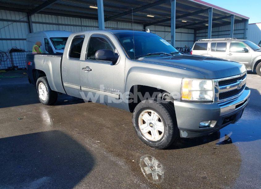 2011 Chevrolet Silverado 1500 LT (VIN 1GCRKSE37BZ188210) main photo