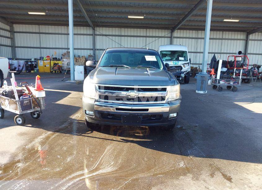 Photo 12 of 2011 Chevrolet Silverado 1500 LT (VIN 1GCRKSE37BZ188210)