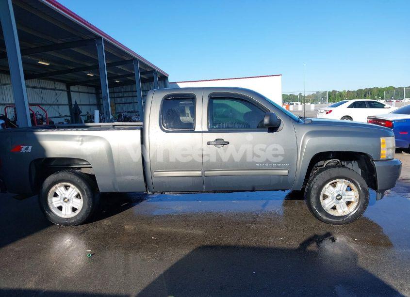 Photo 13 of 2011 Chevrolet Silverado 1500 LT (VIN 1GCRKSE37BZ188210)