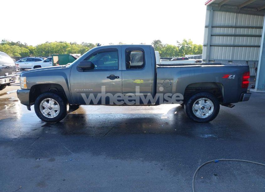 Photo 14 of 2011 Chevrolet Silverado 1500 LT (VIN 1GCRKSE37BZ188210)