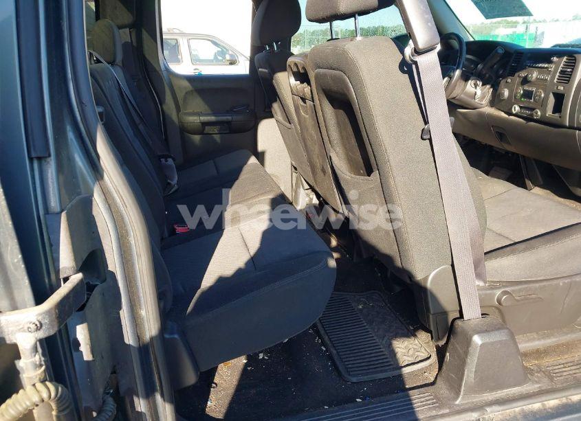 Photo 8 of 2011 Chevrolet Silverado 1500 LT (VIN 1GCRKSE37BZ188210)