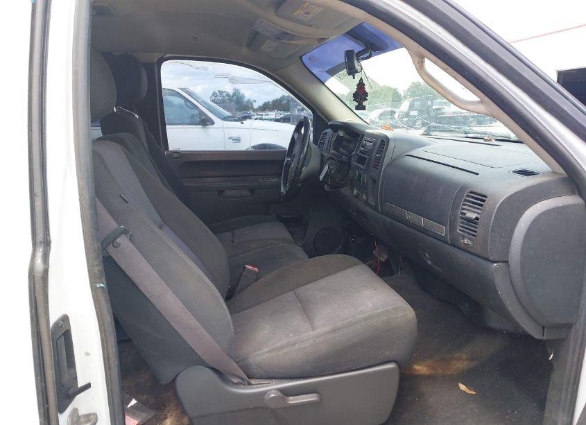 Photo 5 of 2011 Chevrolet Silverado 1500 LT (VIN 1GCRKSE37BZ203935)