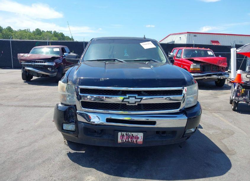 Photo 12 of 2011 Chevrolet Silverado 1500 LT (VIN 1GCRKSE37BZ266890)