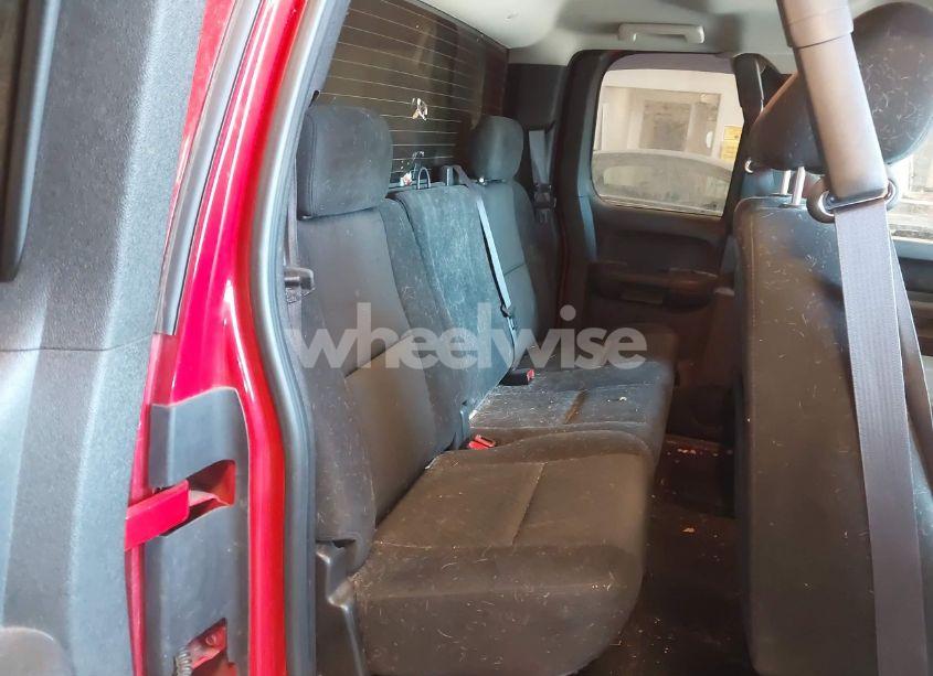 Photo 8 of 2011 Chevrolet Silverado 1500 LT (VIN 1GCRKSE37BZ295371)