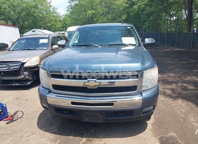 Photo 12 of 2011 Chevrolet Silverado 1500 LT (VIN 1GCRKSE37BZ331253)