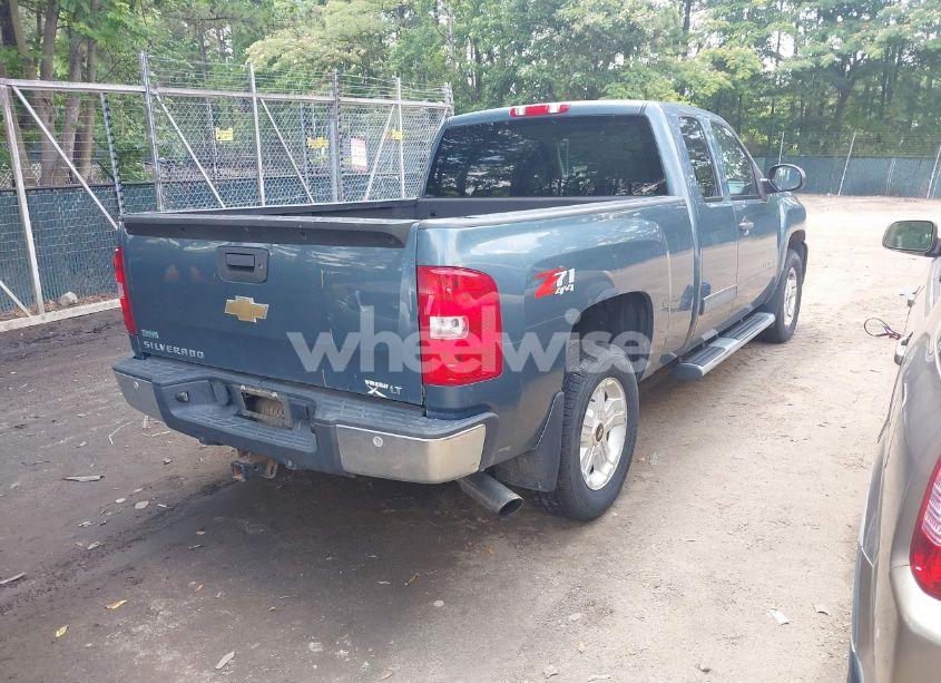 Photo 4 of 2011 Chevrolet Silverado 1500 LT (VIN 1GCRKSE37BZ331253)