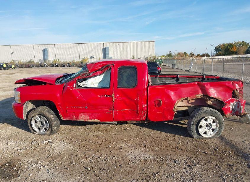 Photo 14 of 2011 Chevrolet Silverado 1500 LT (VIN 1GCRKSE38BZ108820)