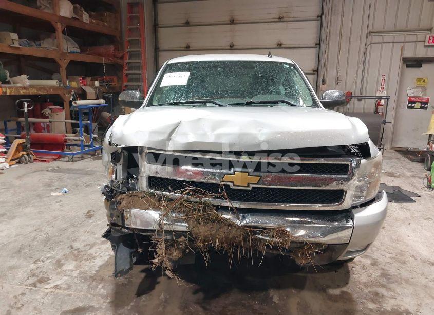 Photo 12 of 2011 Chevrolet Silverado 1500 LT (VIN 1GCRKSE38BZ165776)