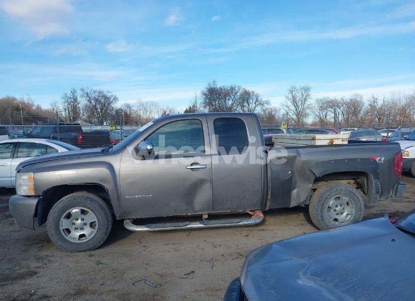 Photo 14 of 2011 Chevrolet Silverado 1500 LT (VIN 1GCRKSE38BZ312694)