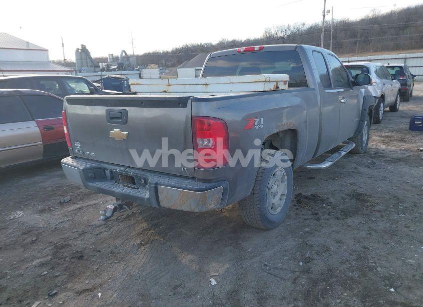Photo 4 of 2011 Chevrolet Silverado 1500 LT (VIN 1GCRKSE38BZ312694)