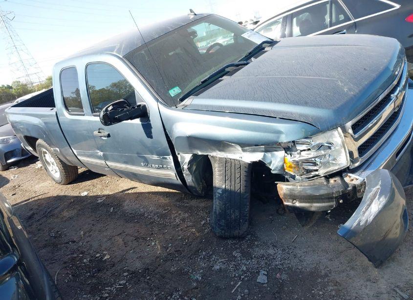 2011 Chevrolet Silverado 1500 LT (VIN 1GCRKSE38BZ361524) main photo