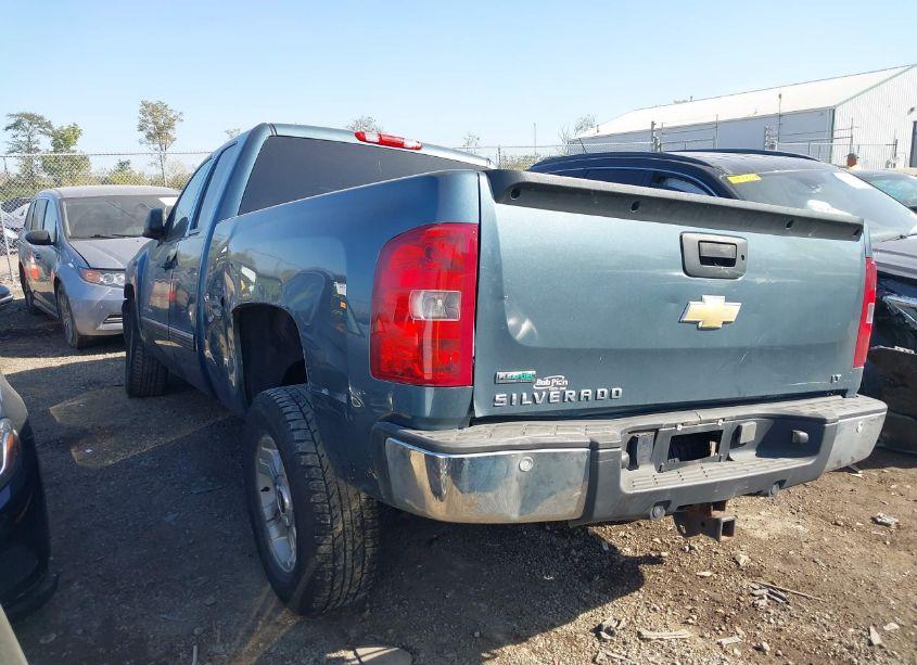 Photo 3 of 2011 Chevrolet Silverado 1500 LT (VIN 1GCRKSE38BZ361524)