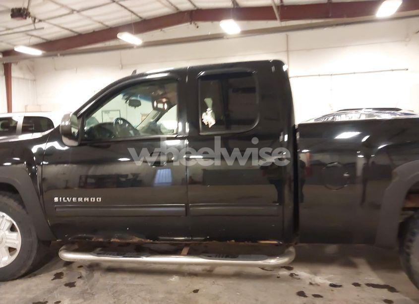 Photo 15 of 2011 Chevrolet Silverado 1500 LT (VIN 1GCRKSE38BZ422161)