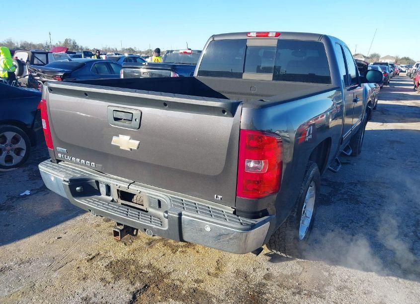 Photo 4 of 2011 Chevrolet Silverado 1500 LT (VIN 1GCRKSE38BZ432334)