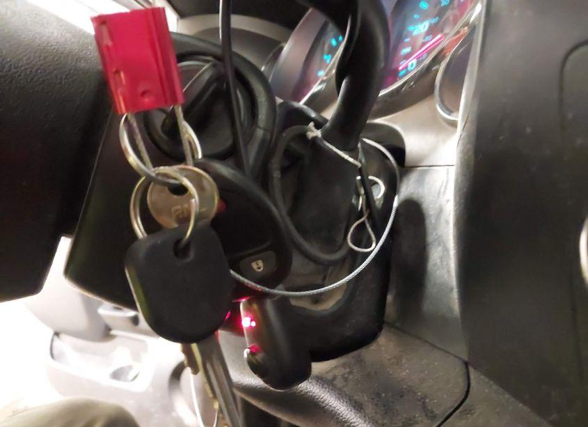 Photo 11 of 2011 Chevrolet Silverado 1500 LT (VIN 1GCRKSE39BZ117428)