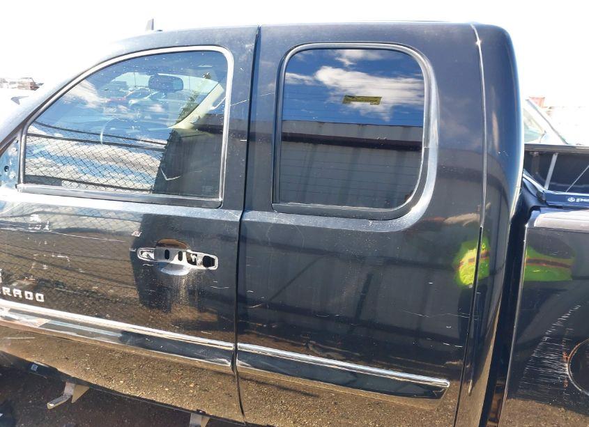 Photo 15 of 2011 Chevrolet Silverado 1500 LT (VIN 1GCRKSE39BZ256992)