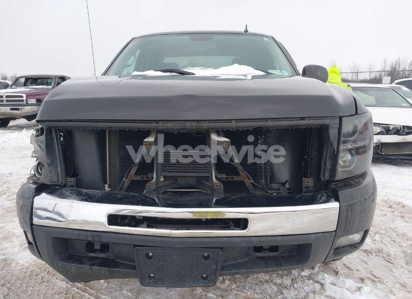 Photo 12 of 2011 Chevrolet Silverado 1500 (VIN 1GCRKSE39BZ327561)