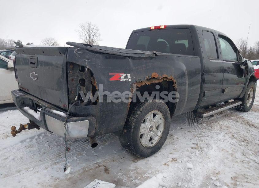 Photo 4 of 2011 Chevrolet Silverado 1500 (VIN 1GCRKSE39BZ327561)