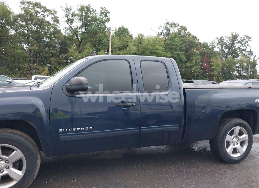 Photo 14 of 2011 Chevrolet Silverado 1500 LT (VIN 1GCRKSE39BZ331819)