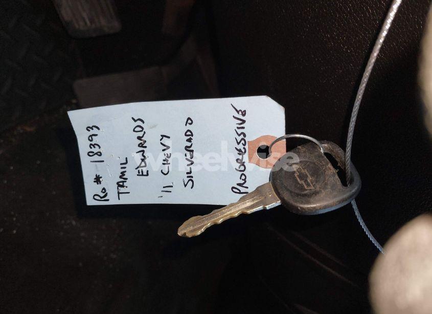 Photo 11 of 2011 Chevrolet Silverado 1500 LT (VIN 1GCRKSE39BZ344960)