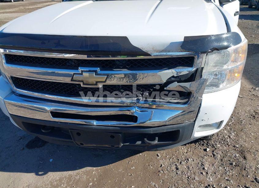 Photo 6 of 2011 Chevrolet Silverado 1500 LT (VIN 1GCRKSE39BZ344960)