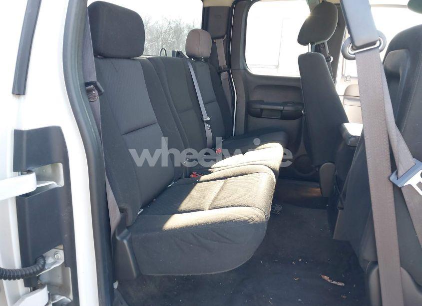 Photo 8 of 2011 Chevrolet Silverado 1500 LT (VIN 1GCRKSE39BZ344960)