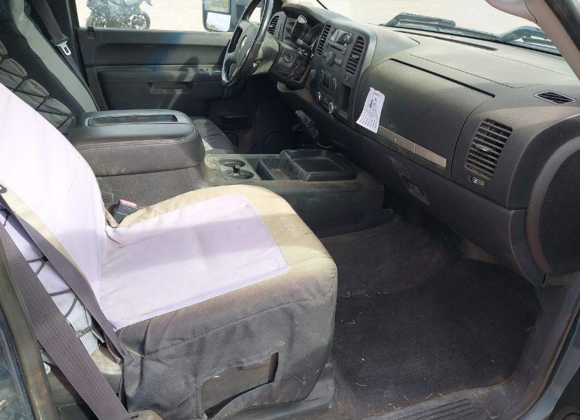 Photo 5 of 2011 Chevrolet Silverado 1500 LT (VIN 1GCRKSE39BZ425327)