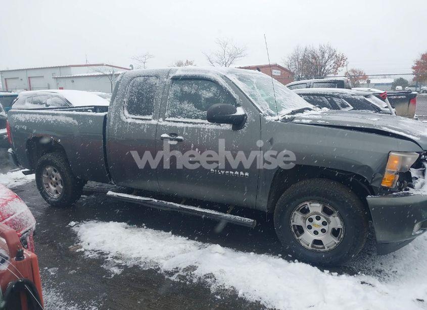 Photo 13 of 2011 Chevrolet Silverado 1500 LT (VIN 1GCRKSE3XBZ251073)