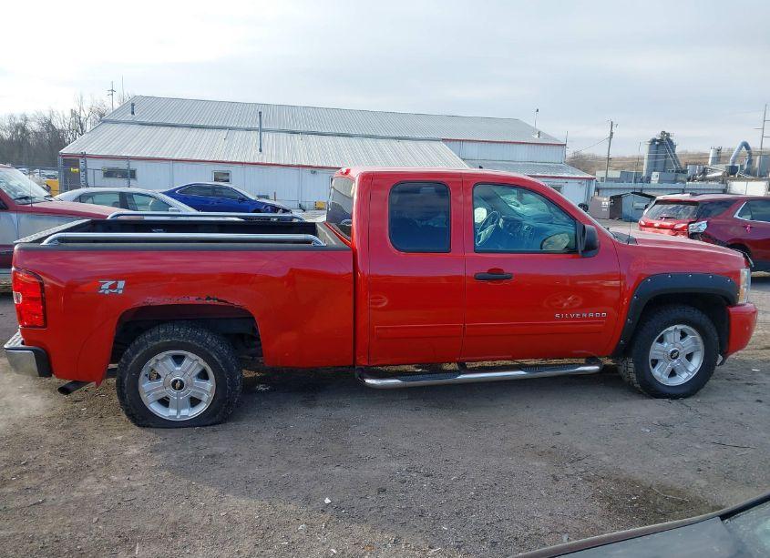 Photo 14 of 2011 Chevrolet Silverado 1500 LT (VIN 1GCRKSE3XBZ446400)