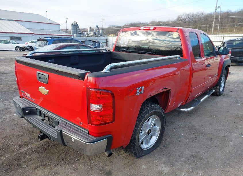 Photo 4 of 2011 Chevrolet Silverado 1500 LT (VIN 1GCRKSE3XBZ446400)