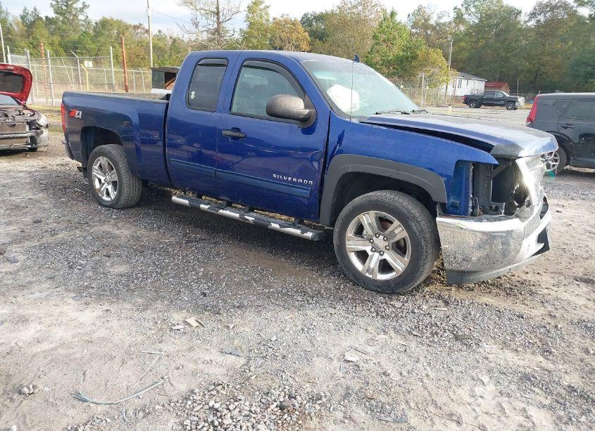2013 Chevrolet Silverado 1500 LT (VIN 1GCRKSE70DZ119347) main photo