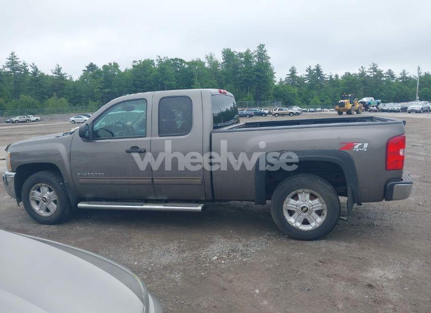 Photo 14 of 2013 Chevrolet Silverado 1500 LT (VIN 1GCRKSE70DZ152901)