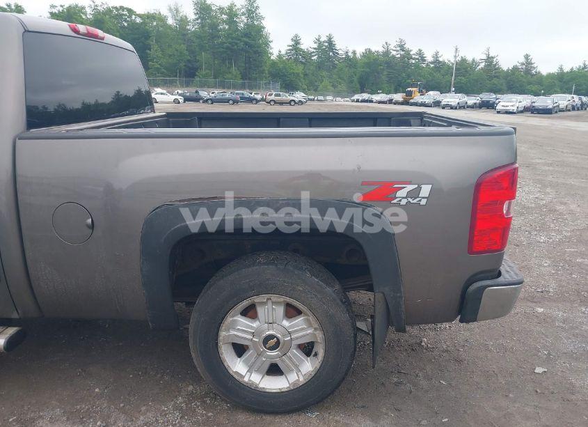 Photo 18 of 2013 Chevrolet Silverado 1500 LT (VIN 1GCRKSE70DZ152901)