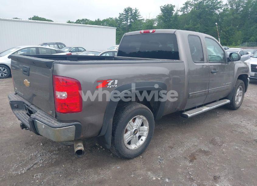 Photo 4 of 2013 Chevrolet Silverado 1500 LT (VIN 1GCRKSE70DZ152901)