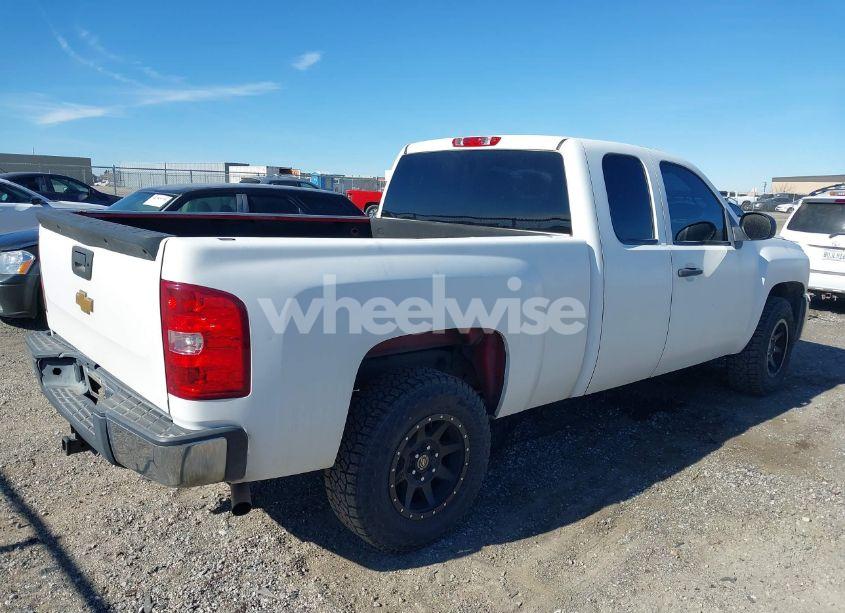 Photo 4 of 2013 Chevrolet Silverado 1500 LT (VIN 1GCRKSE70DZ161422)