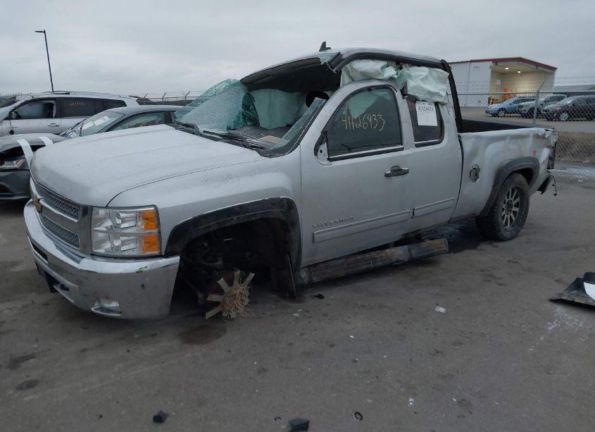 Photo 2 of 2013 Chevrolet Silverado 1500 LT (VIN 1GCRKSE70DZ226687)