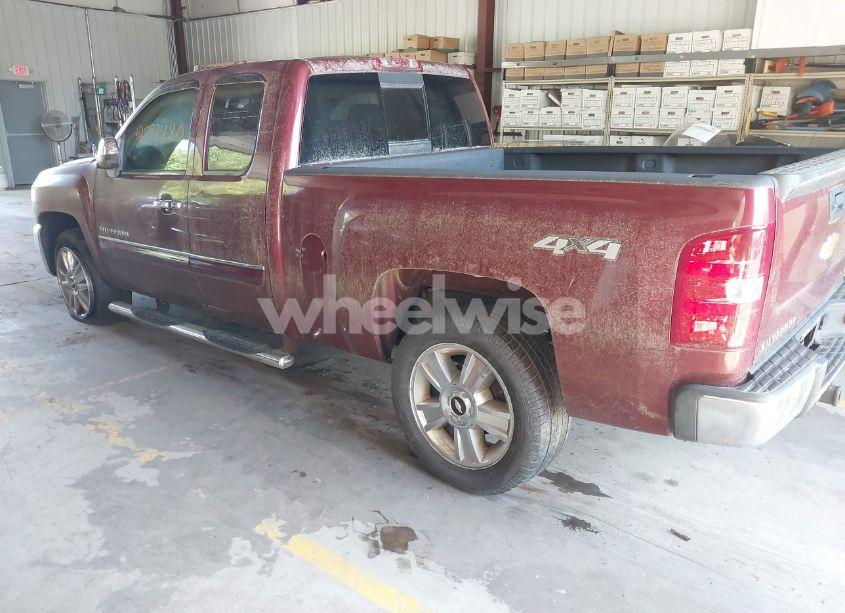 Photo 3 of 2013 Chevrolet Silverado 1500 LT (VIN 1GCRKSE70DZ266879)