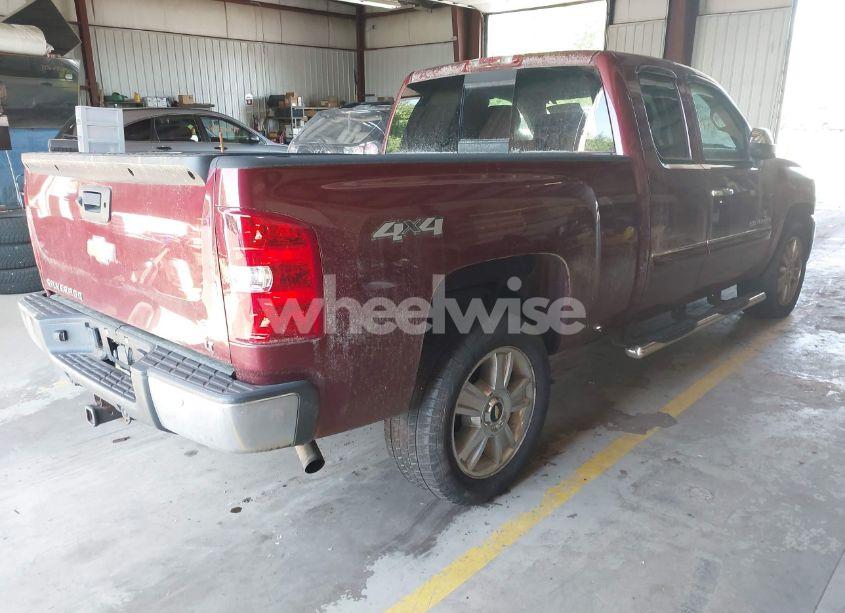 Photo 4 of 2013 Chevrolet Silverado 1500 LT (VIN 1GCRKSE70DZ266879)