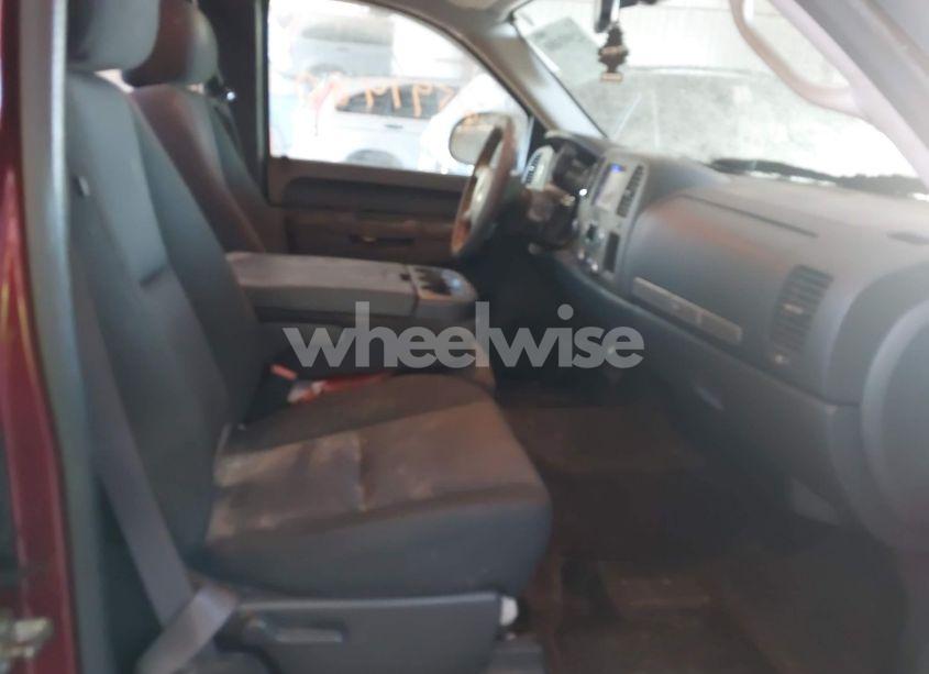 Photo 5 of 2013 Chevrolet Silverado 1500 LT (VIN 1GCRKSE70DZ266879)