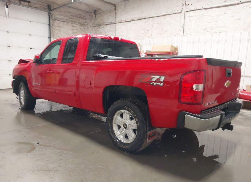 Photo 3 of 2013 Chevrolet Silverado 1500 LT (VIN 1GCRKSE70DZ272021)