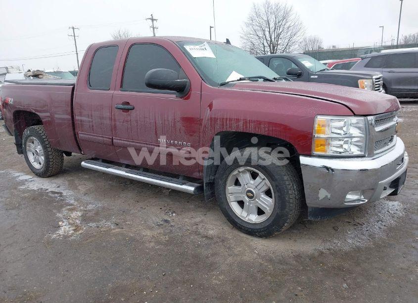 2013 Chevrolet Silverado 1500 LT (VIN 1GCRKSE70DZ273198) main photo