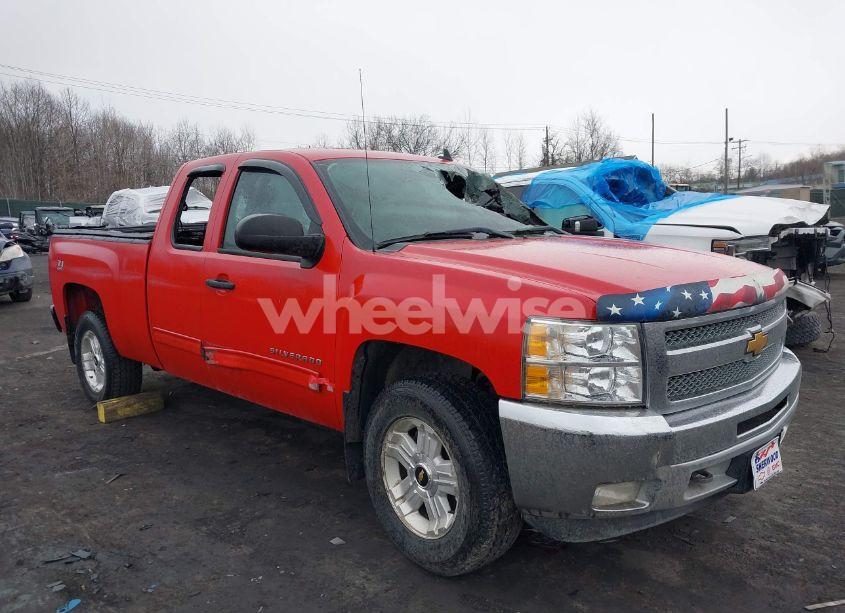 2013 Chevrolet Silverado 1500 LT (VIN 1GCRKSE70DZ322870) main photo