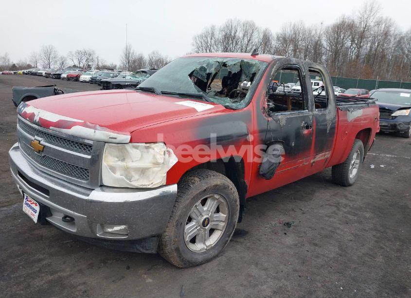 Photo 2 of 2013 Chevrolet Silverado 1500 LT (VIN 1GCRKSE70DZ322870)