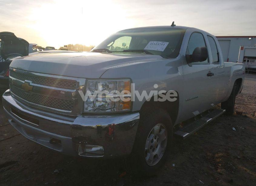 Photo 2 of 2012 Chevrolet Silverado 1500 LT (VIN 1GCRKSE71CZ195299)