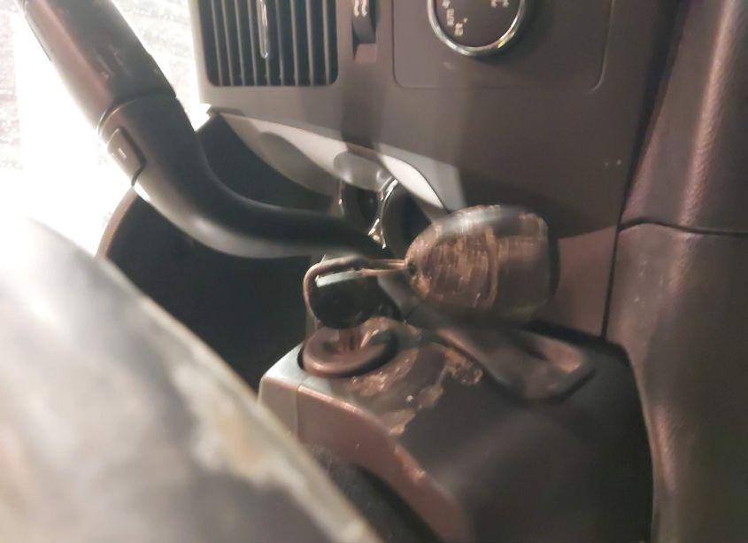 Photo 11 of 2012 Chevrolet Silverado 1500 LT (VIN 1GCRKSE71CZ226213)