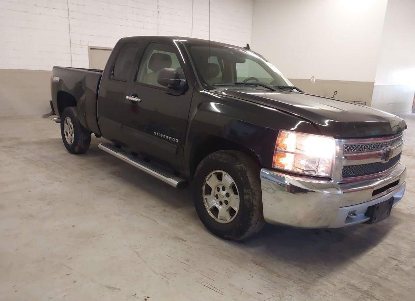 2013 Chevrolet Silverado 1500 LT (VIN 1GCRKSE71DZ164832) main photo