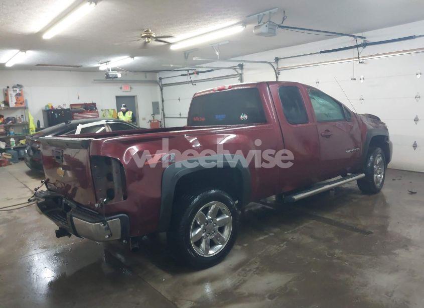 Photo 4 of 2013 Chevrolet Silverado 1500 LT (VIN 1GCRKSE71DZ253400)