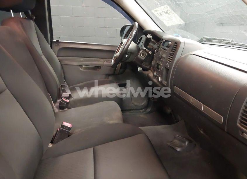 Photo 5 of 2013 Chevrolet Silverado 1500 LT (VIN 1GCRKSE71DZ333313)